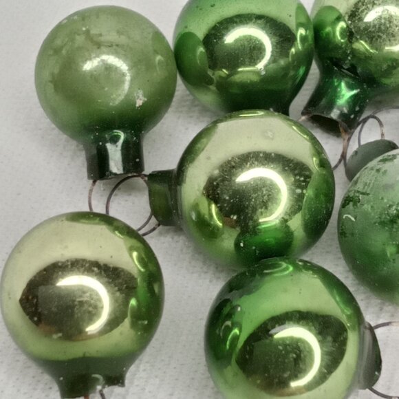 MCM Christmas Ornament Set Of 9 Feather Tree Green Glass Shiny Brite 1950s - Picture 6 of 7